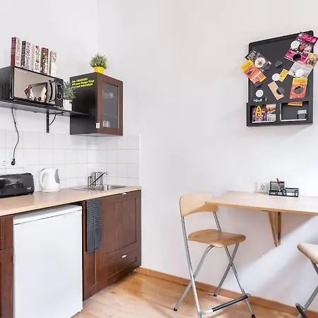 شقة Vintage Style Cozy Downtown Apartment.