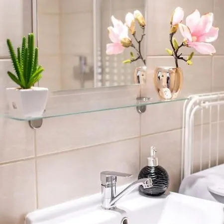 Daire Vintage Style Cozy Downtown Apartment. *
