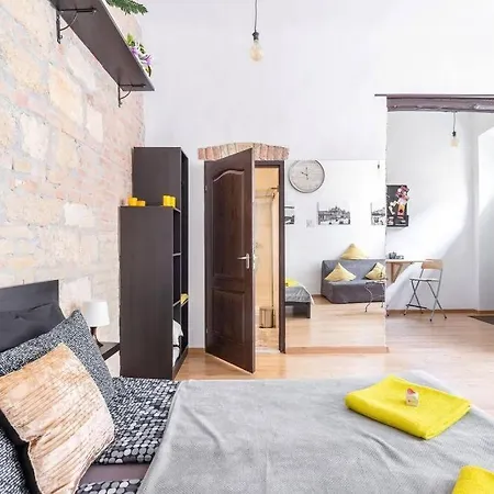 Daire Vintage Style Cozy Downtown Apartment.
